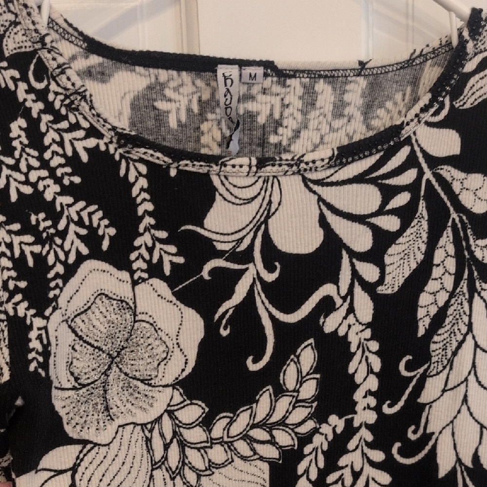 Black & White Floral Ribbed Top
